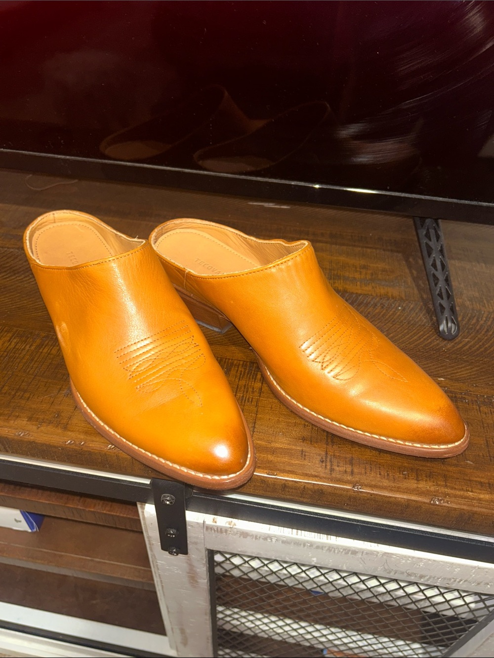 Tecovas Women's Tan Slip-On Leather Mule Flats